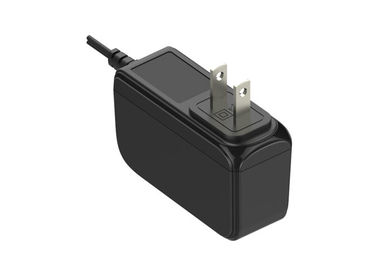 Giá tốt. Bộ chuyển đổi nguồn AC phổ dụng hiệu quả cao Bộ nguồn AC Power White / Black trực tuyến