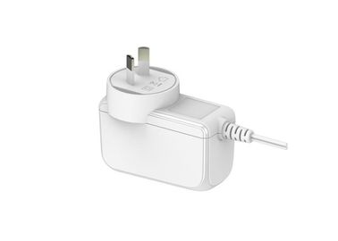 Giá tốt. Trắng / Đen P Wall Mount Power Adapter Trên bảo vệ hiện tại trực tuyến