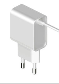 Giá tốt. Tùy chỉnh 5V2.4A / 5V3.0A sạc điện thoại di động nhanh với EU KC Mỹ cắm, trắng trực tuyến