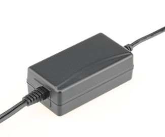 Giá tốt. Hiệu quả cao 1.5m Cable Desktop Power Adapter Bảo vệ mạch ngắn trực tuyến