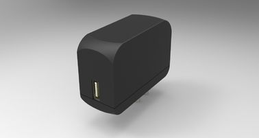 Giá tốt. Trắng / đen USB Universal Adapter 5V 1A / 2.1A / 2.4A cho điện thoại di động trực tuyến